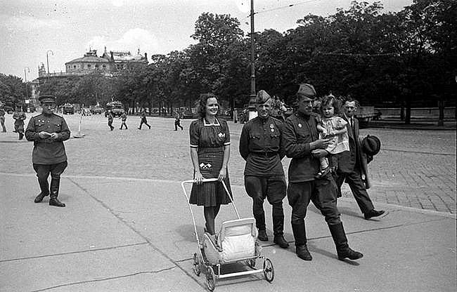 2. Pasaules karš fotogrāfijās. 2. daļa40