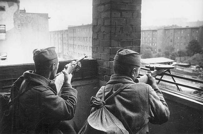 2. Pasaules karš fotogrāfijās. 2. daļa47