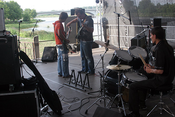 Jaunās rokmūzikas festivāls (JRF) 2006. Skatuves norises. I daļa2
