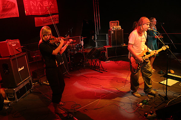 Jaunās rokmūzikas festivāls (JRF) 2006. Skatuves norises. I daļa23