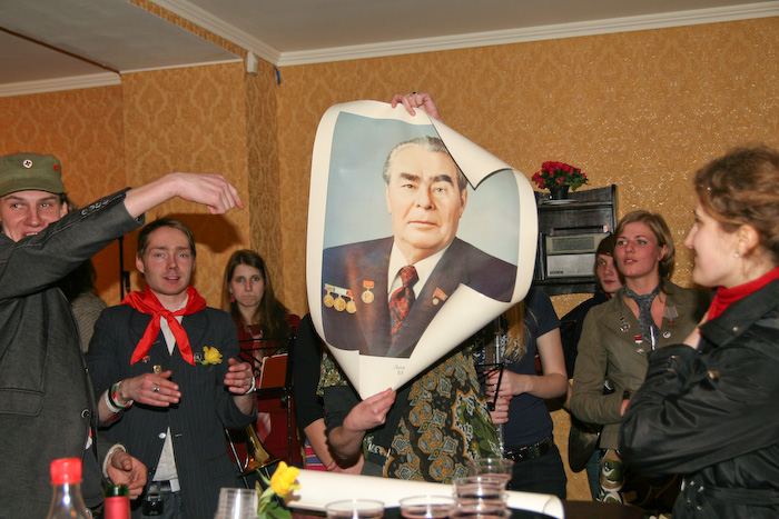 Kafejnīcas <em>Leningrad</em> atklā&scaron;anas pasākums31
