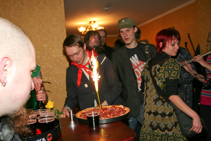 Kafejnīcas <em>Leningrad</em> atklā&scaron;anas pasākums42
