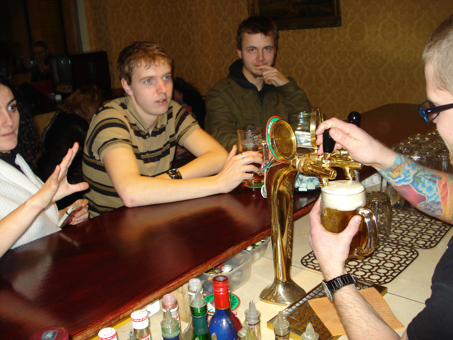 Ballīte kafejnīcā <em>Leningrad</em>3